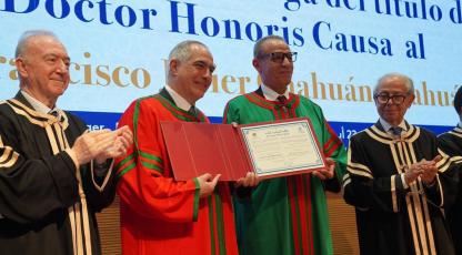 تتويج السيد فرانسيسكو خافيير شاهوان شاهوان بلقب الدكتوراه الفخرية لجامعة عبد المالك السعدي